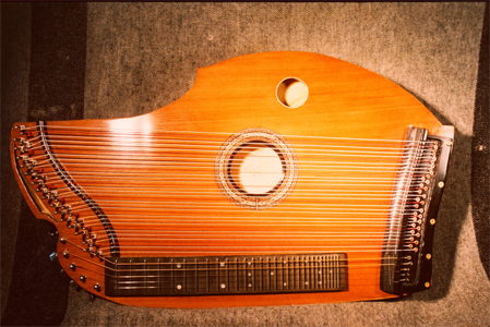 Redwood Top Alpine Concert Zither by John Roeder jroeder@columbus.rr.com USA